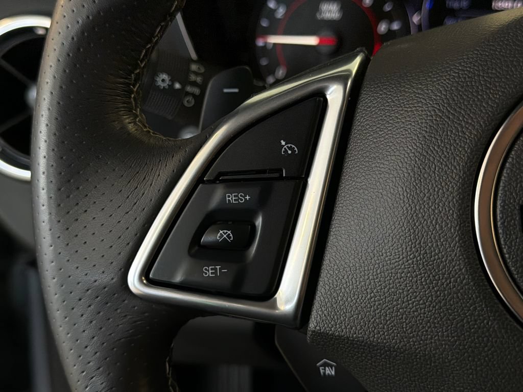 Used 2020 Chevrolet Camaro SS RWD image 14