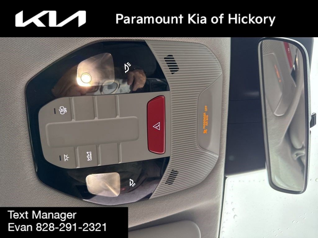 Used 2025 Kia K4 LX image 24