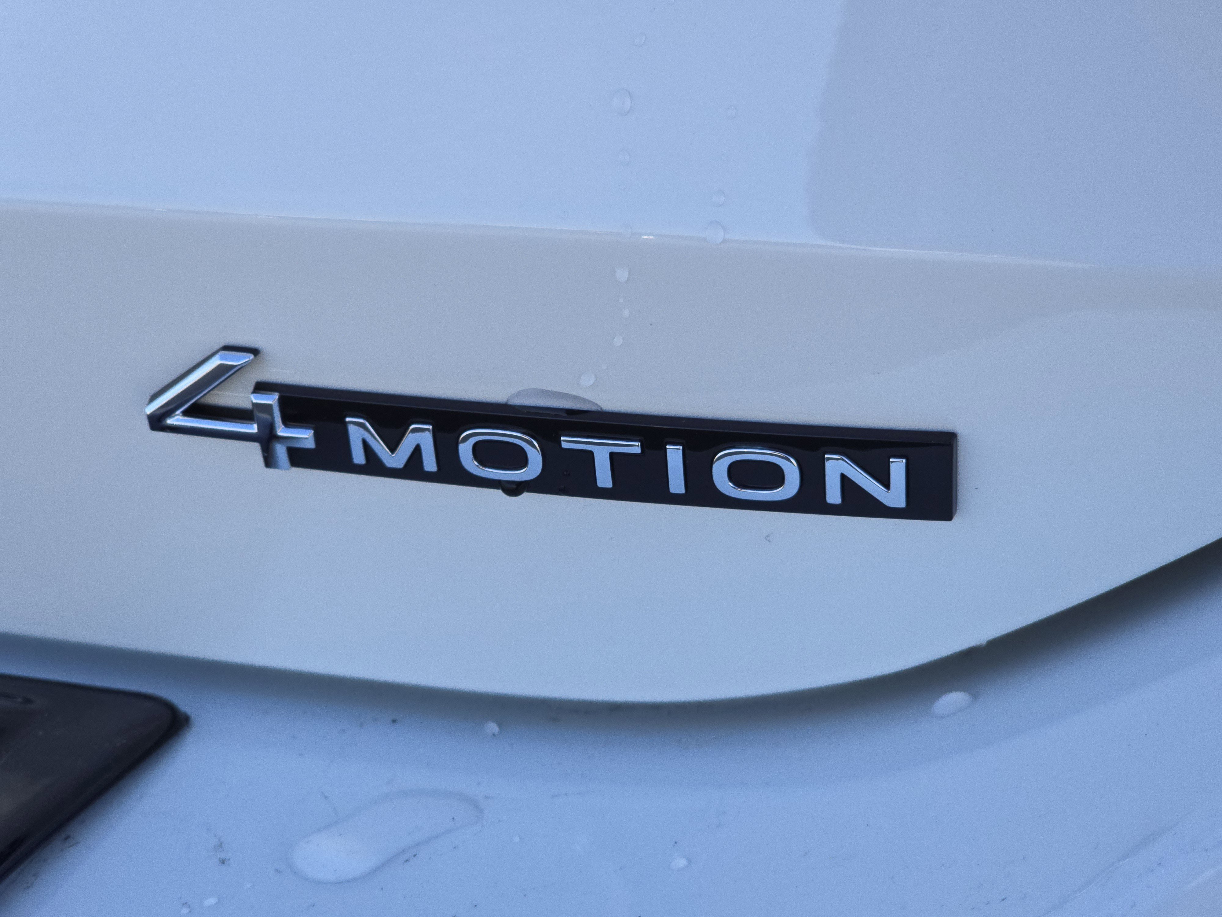 New 2026 Volkswagen Tiguan SE image 11