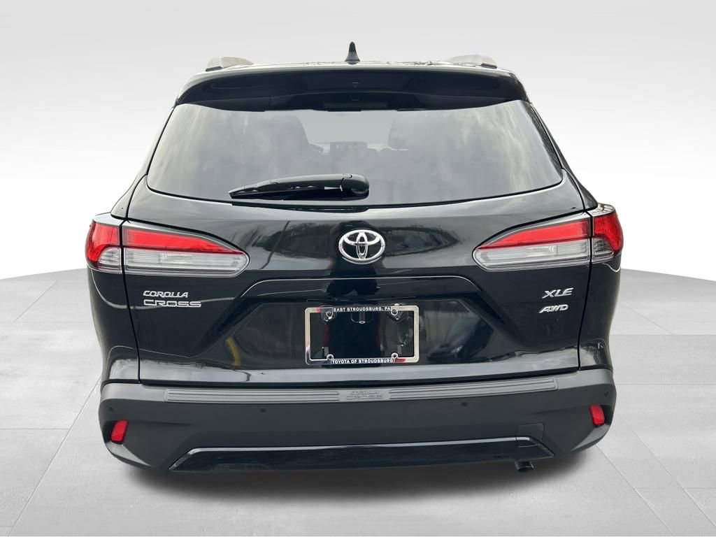 Certified 2024 Toyota Corolla Cross XLE w/ Convenience Package image 4