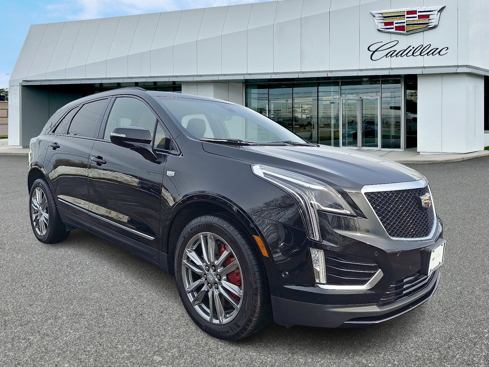 Certified 2023 Cadillac XT5 Sportv w/ Technology Package image 7