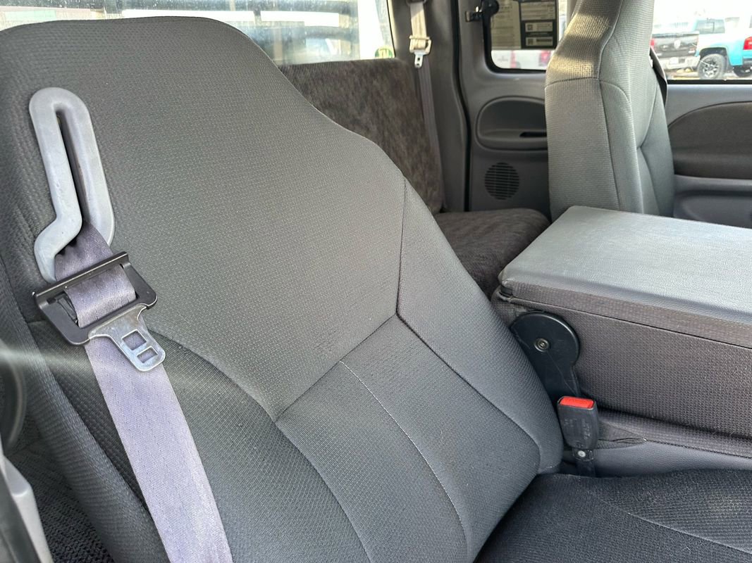 Used 1999 Dodge Ram 3500 Truck SLT image 16