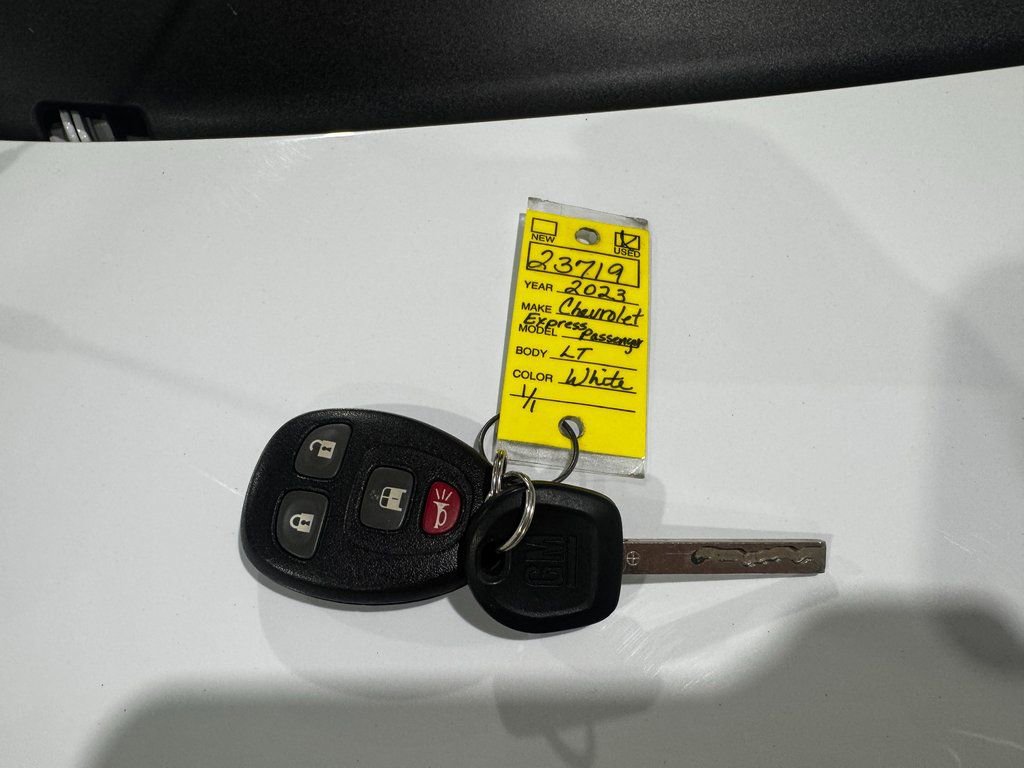 Used 2023 Chevrolet Express 3500 LT w/ LT Preferred Equipment Group RWD image 32