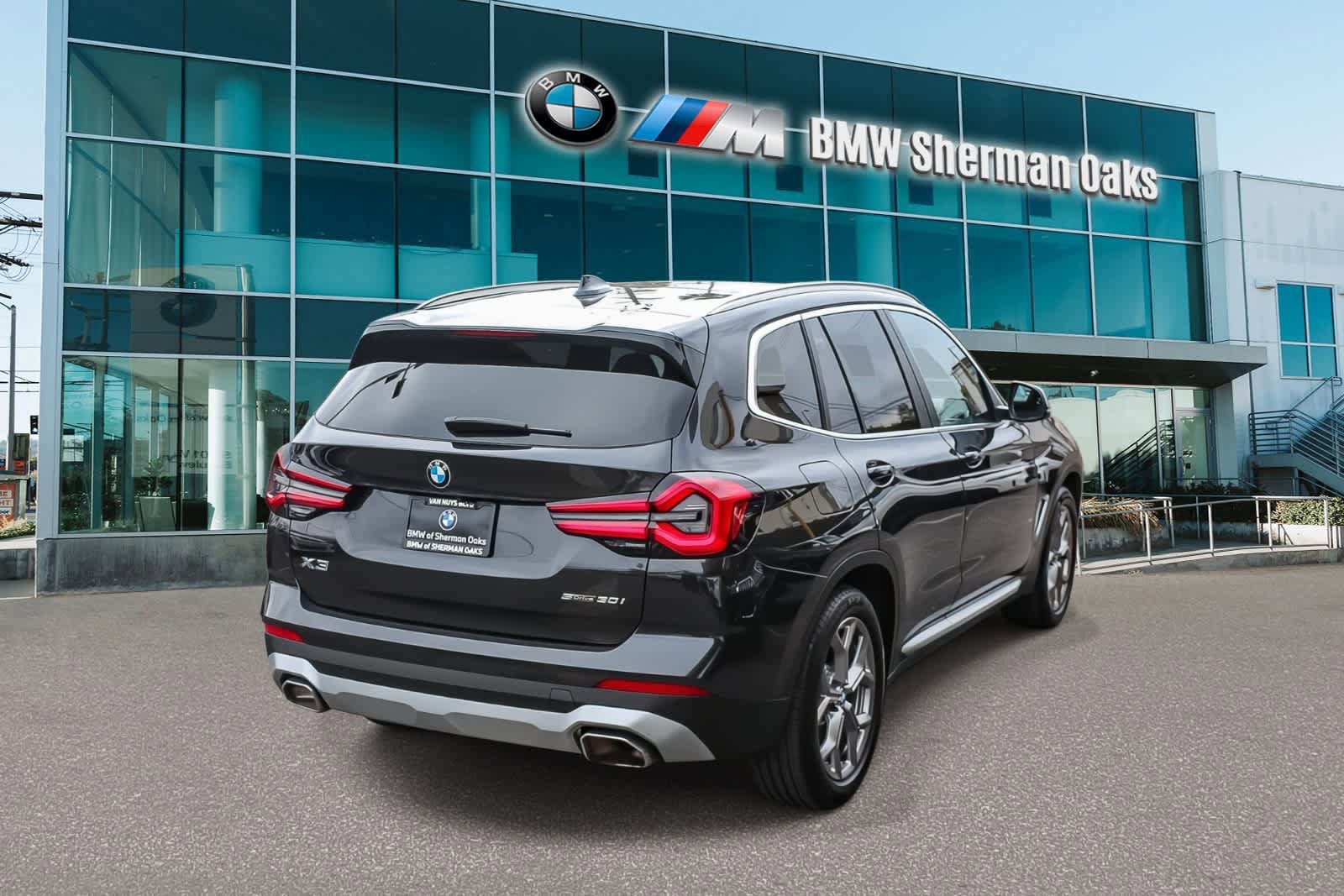 Used 2024 BMW X3 sDrive30i w/ Convenience Package w/ZPA RWD image 4
