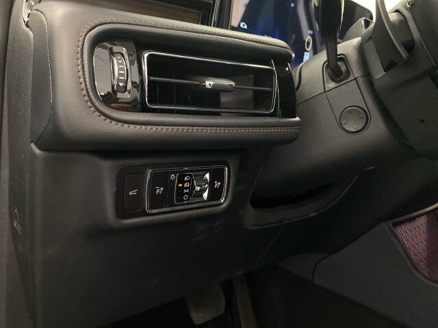 New 2026 Lincoln Aviator Reserve AWD/4WD image 18
