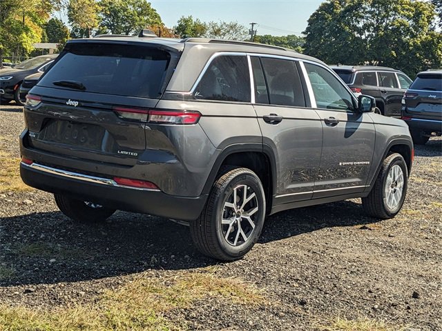 New 2025 Jeep Grand Cherokee Limited image 3
