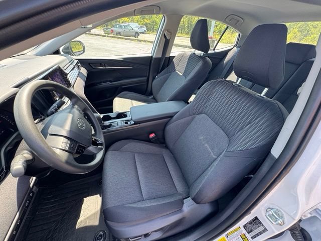 Used 2026 Toyota Camry LE w/ Convenience Package FWD image 13