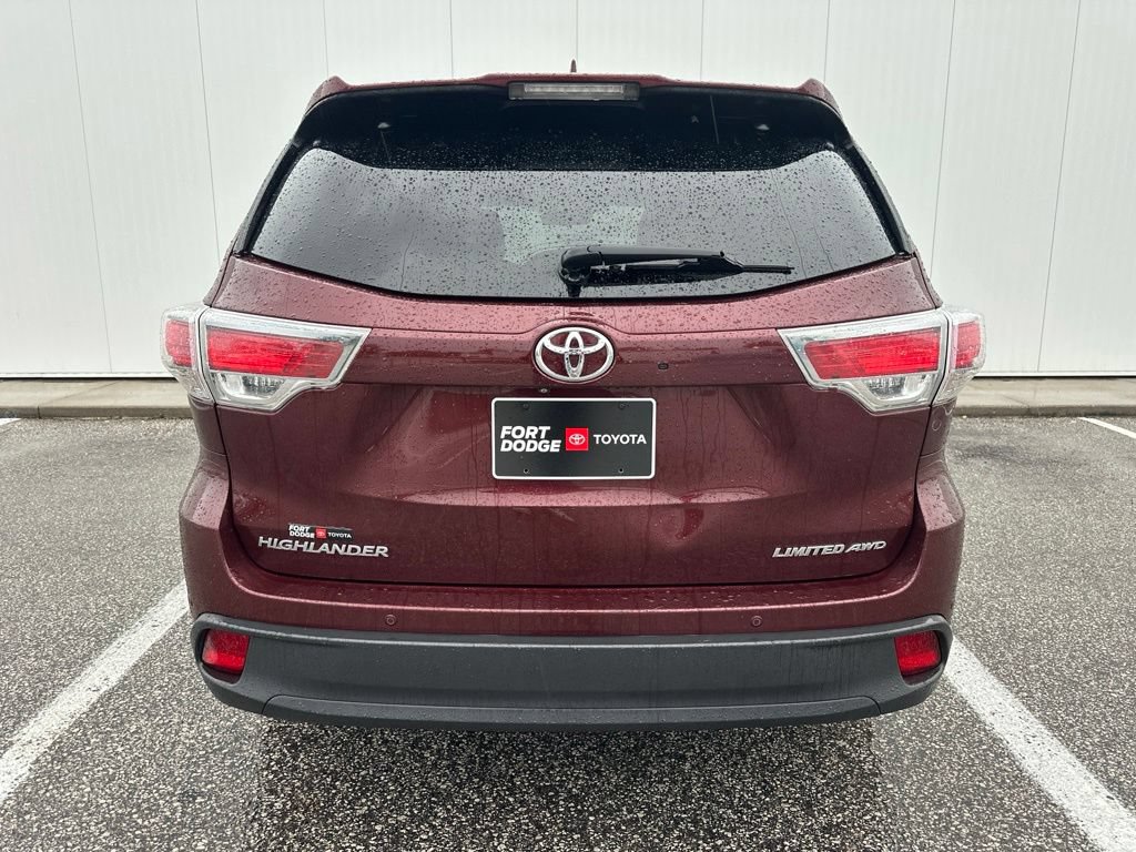 Used 2015 Toyota Highlander Limited w/ Driver Technology Package AWD/4WD image 6