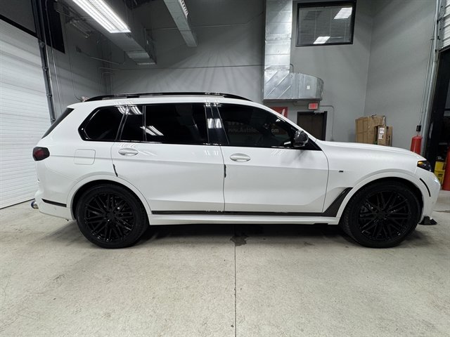 Used 2020 BMW X7 xDrive40i w/ M Sport Package image 8