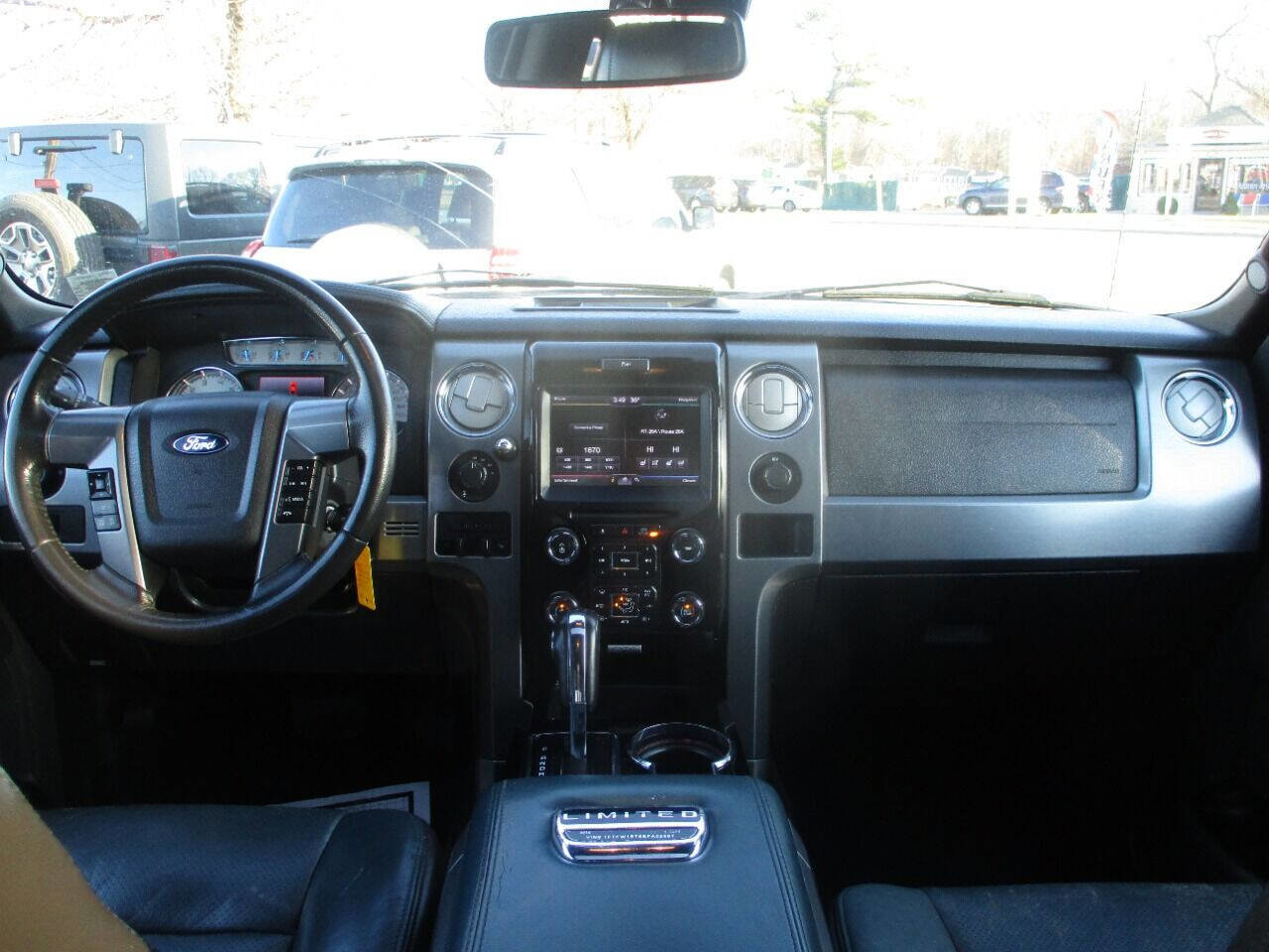 Used 2014 Ford F150 Limited image 12