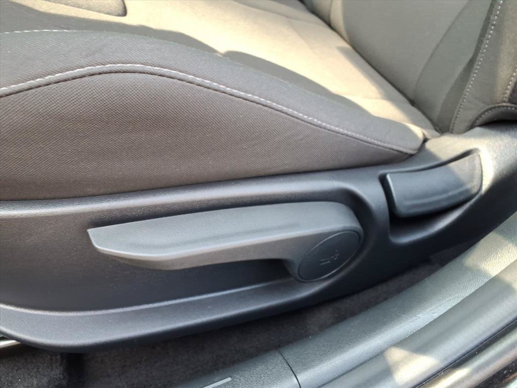 Used 2026 Hyundai Elantra Sport FWD image 25