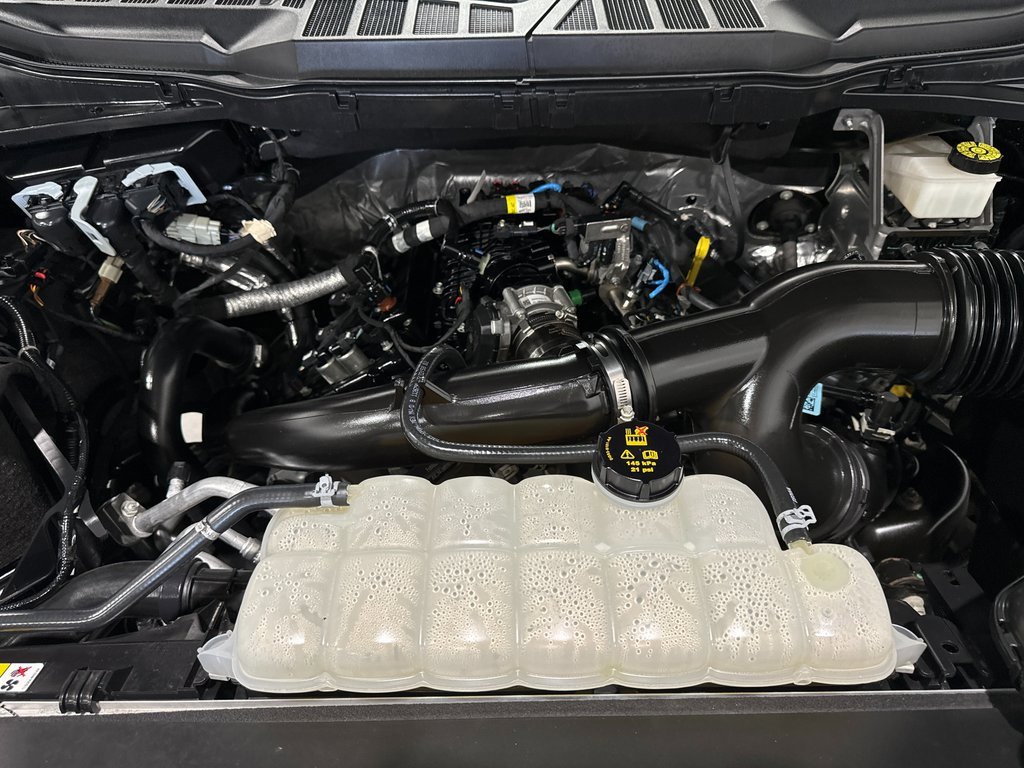 Used 2023 Ford F150 XLT w/ XTR Package image 10