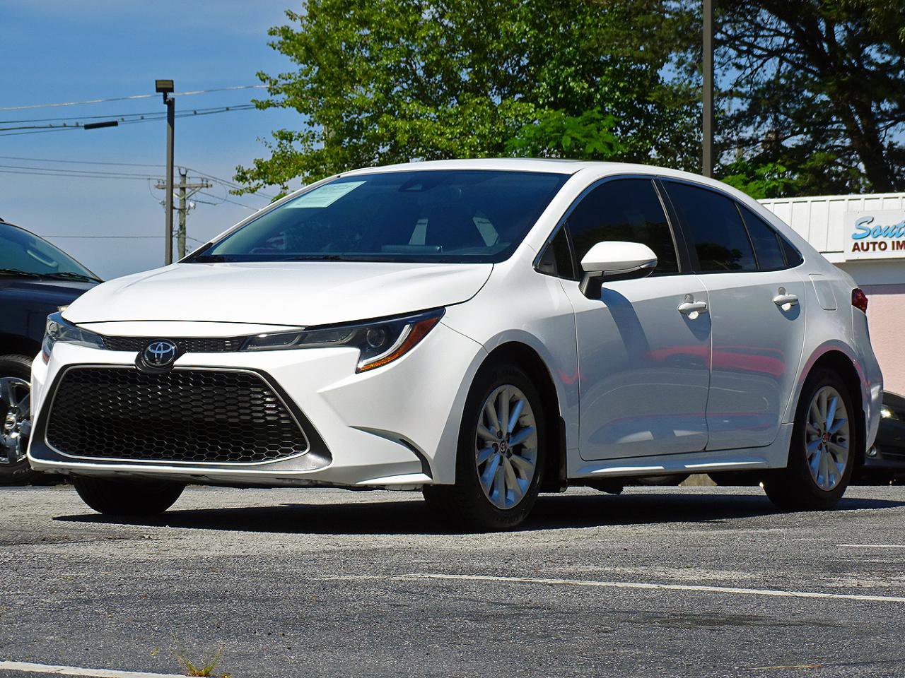 Used 2022 Toyota Corolla XLE FWD image 7