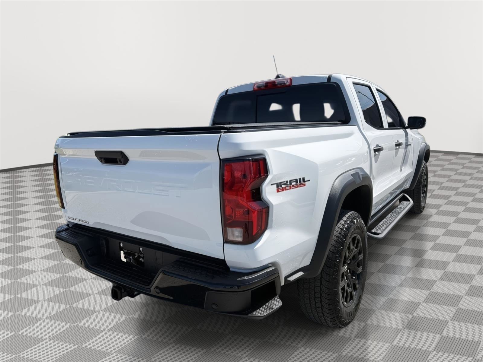 Used 2024 Chevrolet Colorado Trail Boss AWD/4WD image 5