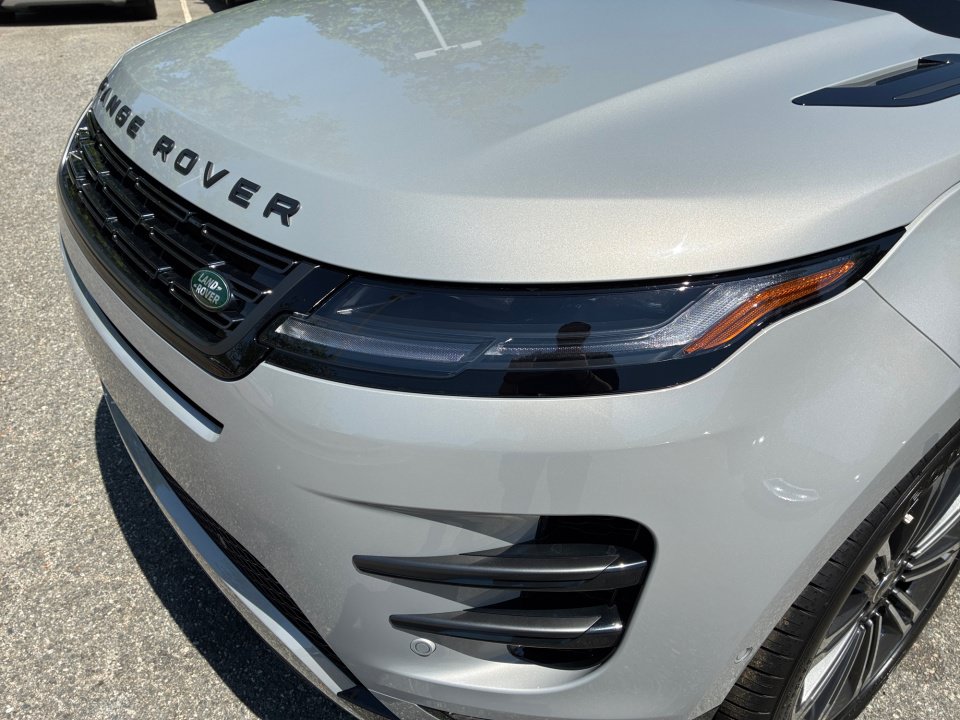 New 2026 Land Rover Range Rover Evoque Dynamic SE AWD/4WD image 26