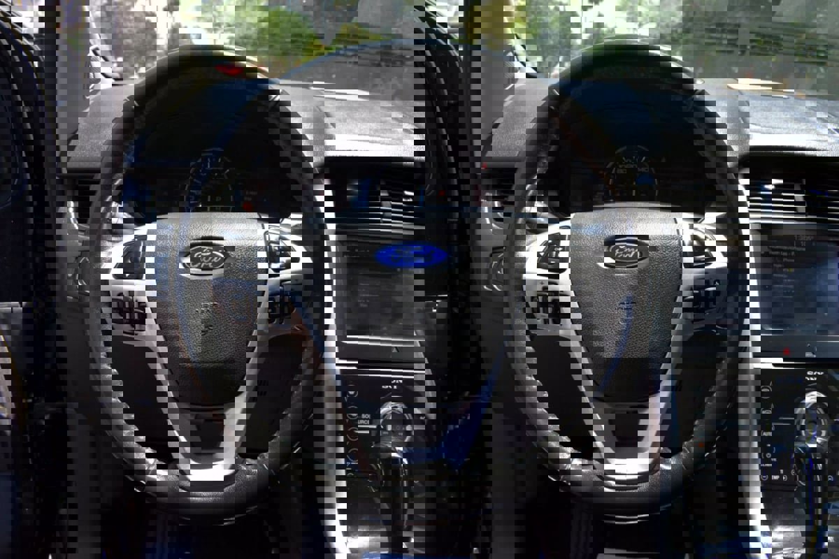 Used 2011 Ford Edge Limited w/ 302A Rapid Spec Order Code image 14