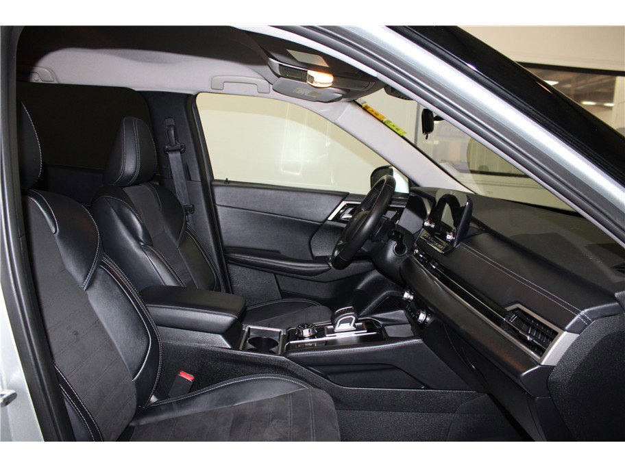 Used 2024 Mitsubishi Outlander Ralliart image 26