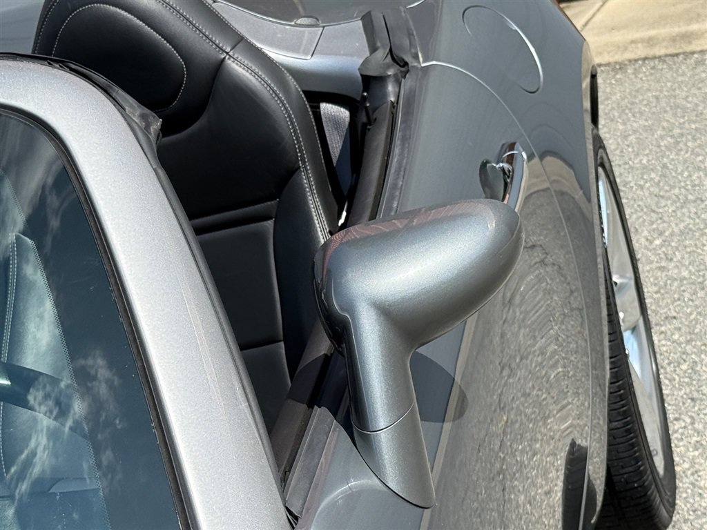 Used 2007 Pontiac Solstice Convertible w/ Premium Package RWD image 13