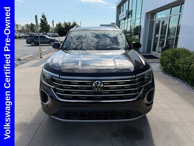 Used 2025 Volkswagen Atlas SEL AWD/4WD image 2
