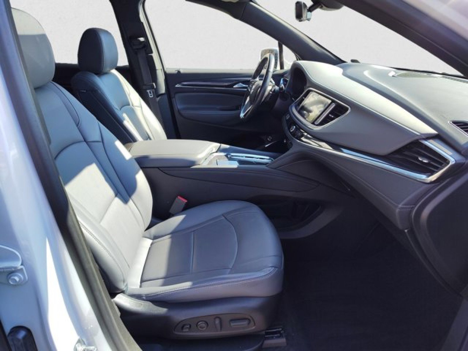 Used 2023 Buick Enclave Premium w/ Experience Buick Package image 22