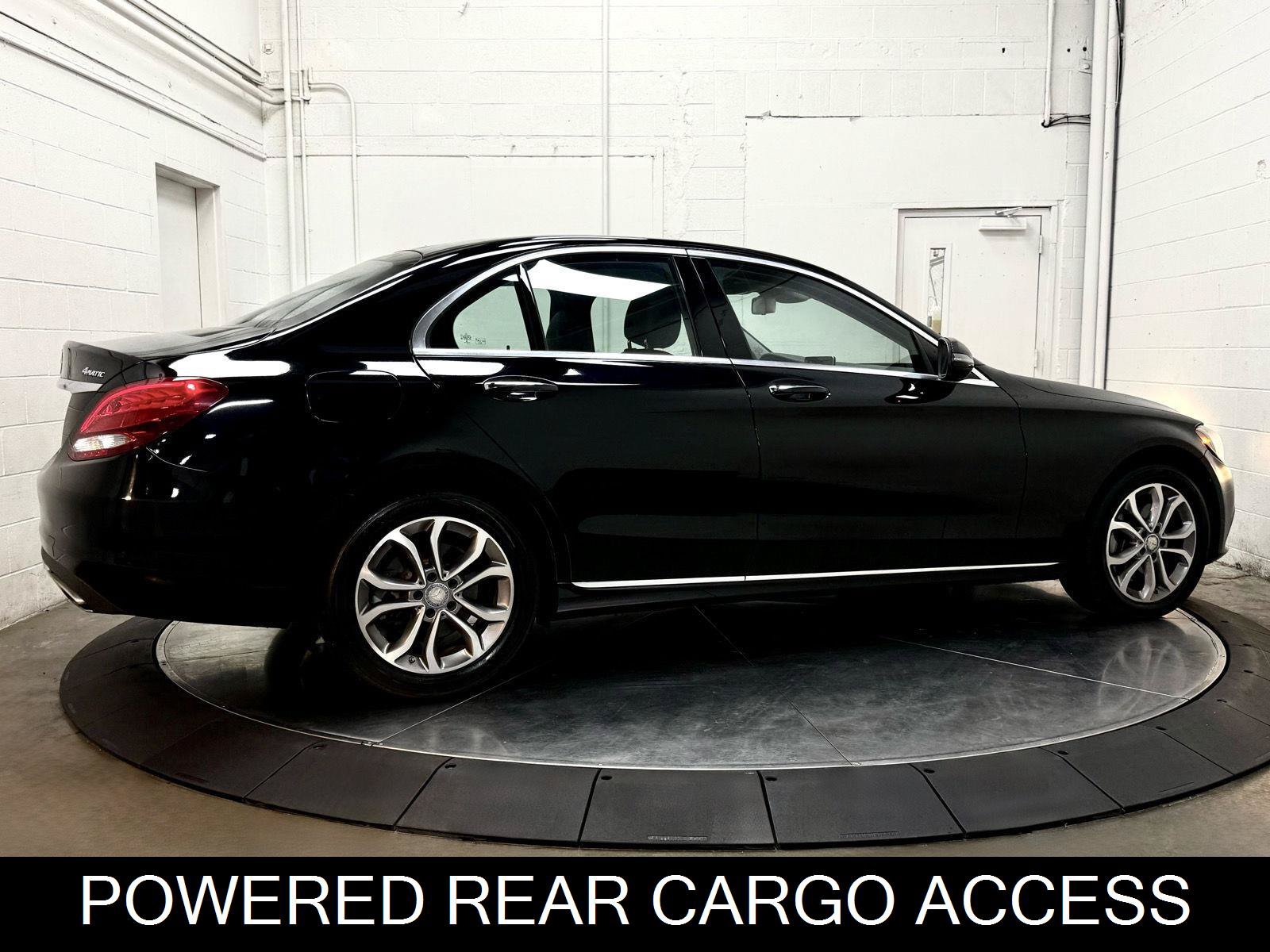 Used 2017 Mercedes-Benz C 300 4MATIC Sedan image 9