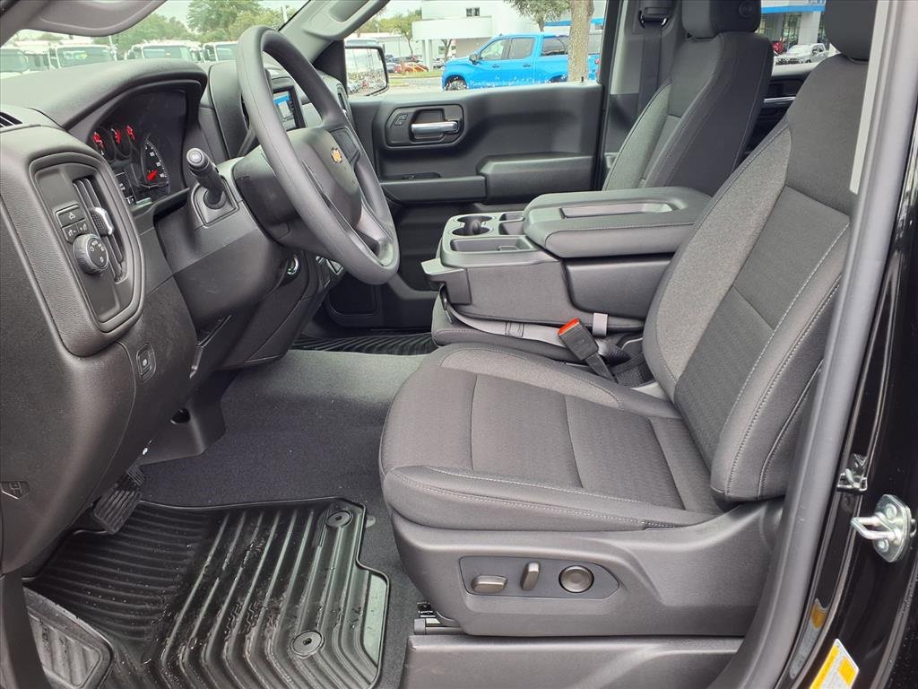 New 2026 Chevrolet Silverado 1500 Custom w/ Turbomax Blackout Package image 6