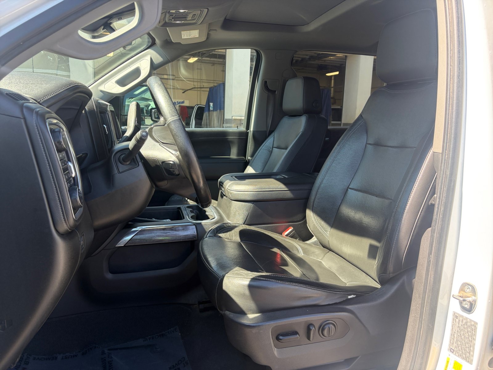 Used 2020 Chevrolet Silverado 3500 LTZ w/ LTZ Premium Package AWD/4WD image 25