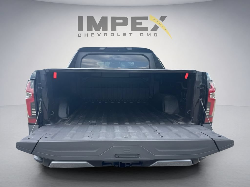 Used 2026 Chevrolet Silverado EV Trail Boss AWD/4WD image 29