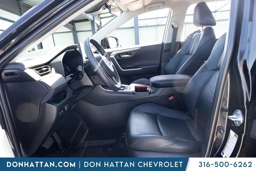 Used 2024 Toyota RAV4 Adventure AWD/4WD image 3