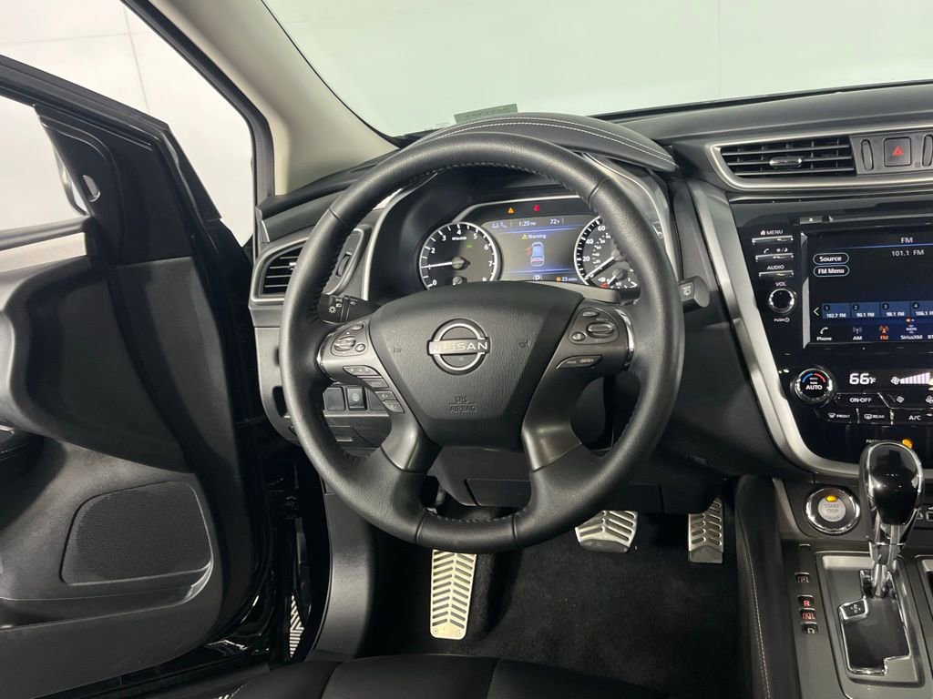 Used 2024 Nissan Murano SV image 16