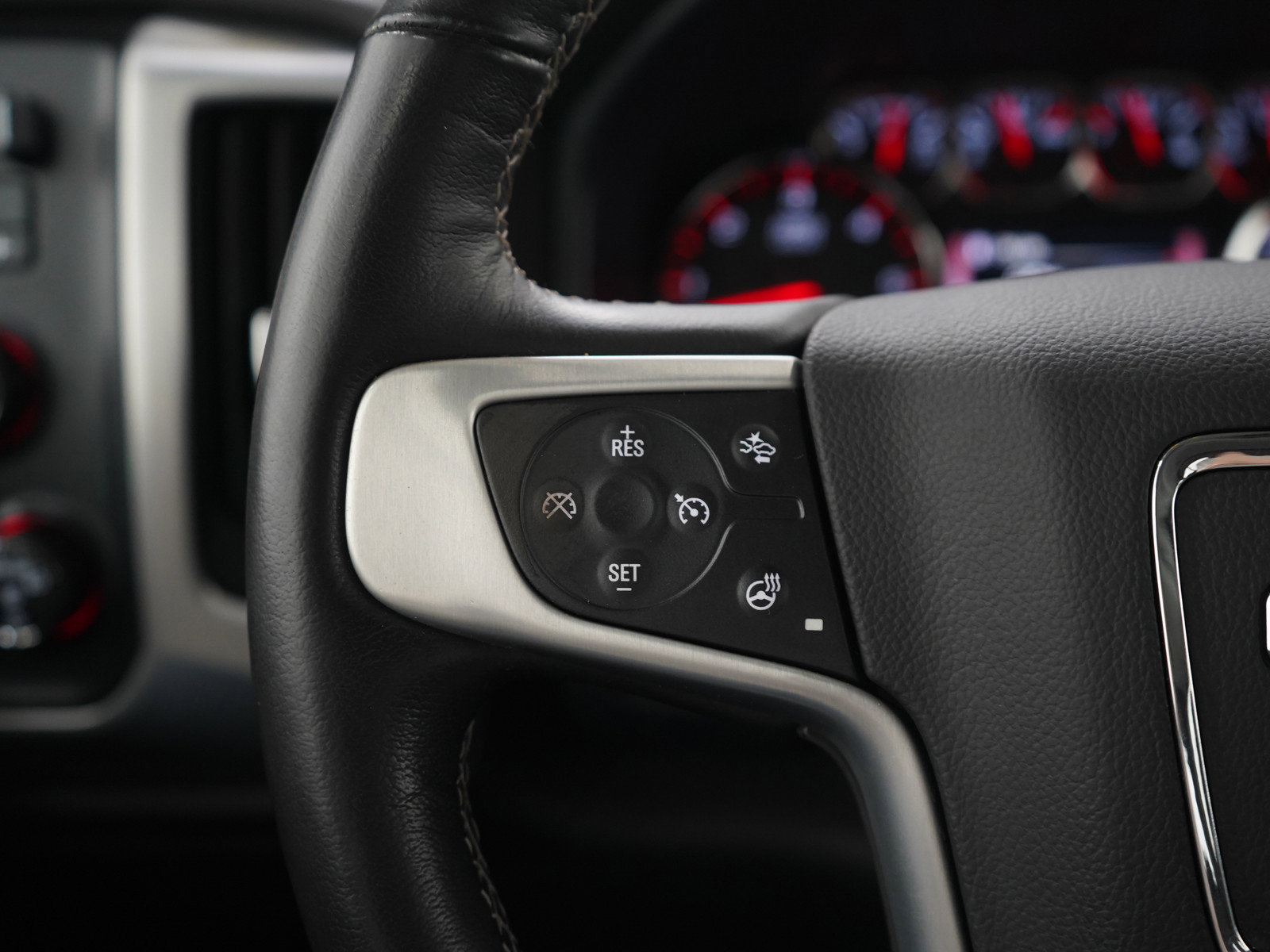 Used 2016 GMC Sierra 1500 SLT w/ Enhanced Driver Alert Package image 23