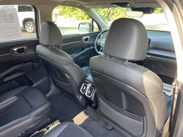 Used 2025 Kia Sorento SX FWD image 36