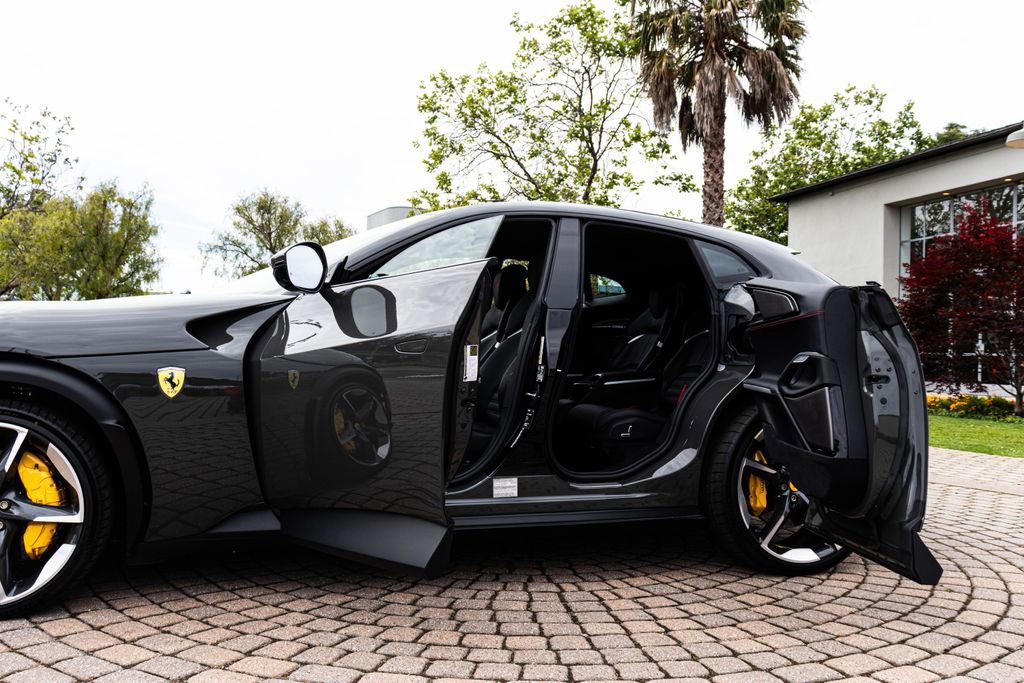 Certified 2025 Ferrari Purosangue AWD/4WD image 46