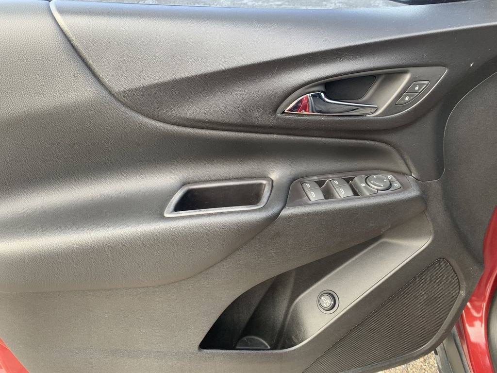 Used 2018 Chevrolet Equinox LT image 13