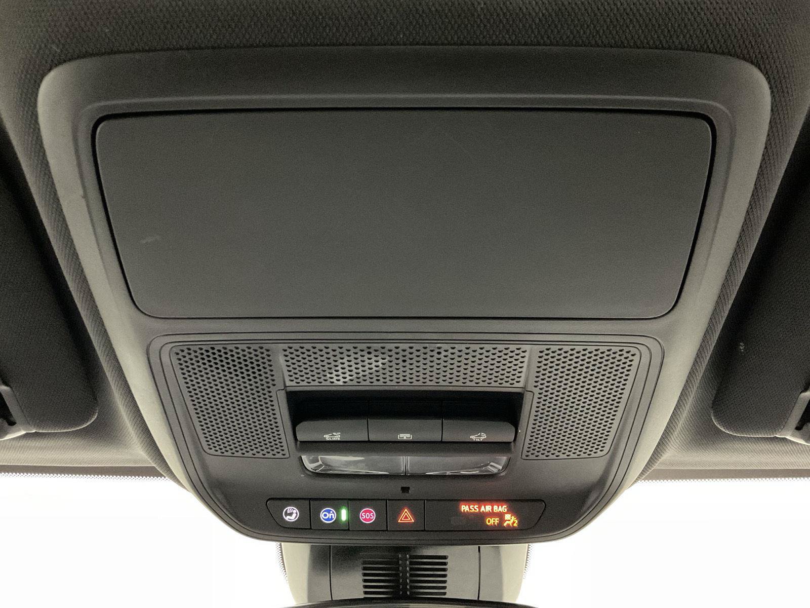 Certified 2025 Chevrolet Equinox LT w/ LPO, Floor Liner Package FWD image 17