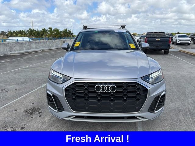 Used 2022 Audi Q5 2.0T Premium w/ Convenience Package image 2