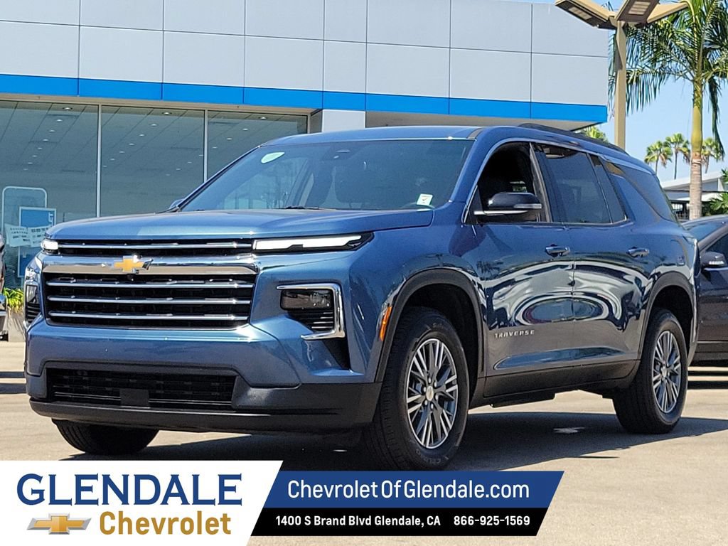 Certified 2025 Chevrolet Traverse LT FWD image 15