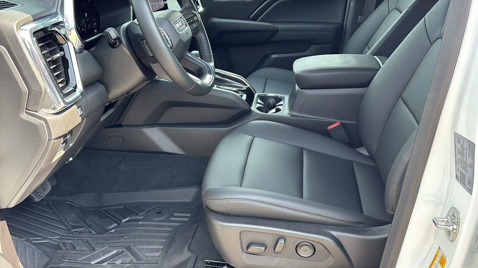 Certified 2025 GMC Canyon Elevation w/ Convenience Package RWD image 16