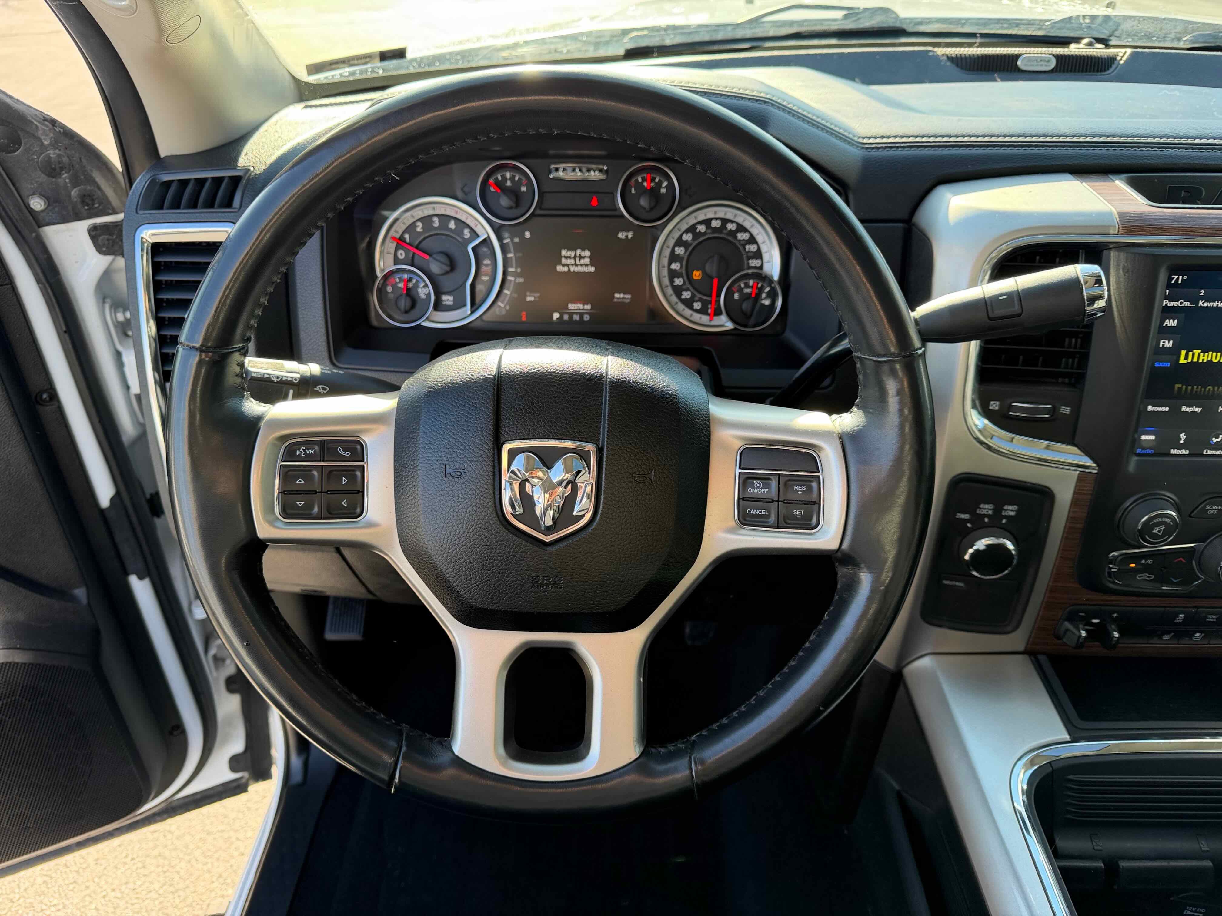 Used 2018 RAM 2500 Laramie w/ Convenience Group image 18