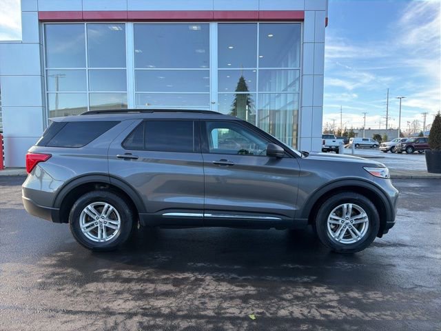 Used 2022 Ford Explorer XLT image 8