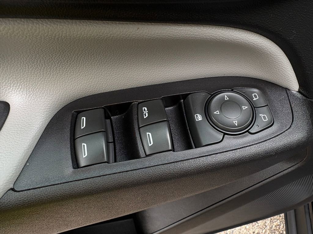 Used 2019 Chevrolet Equinox LT image 17