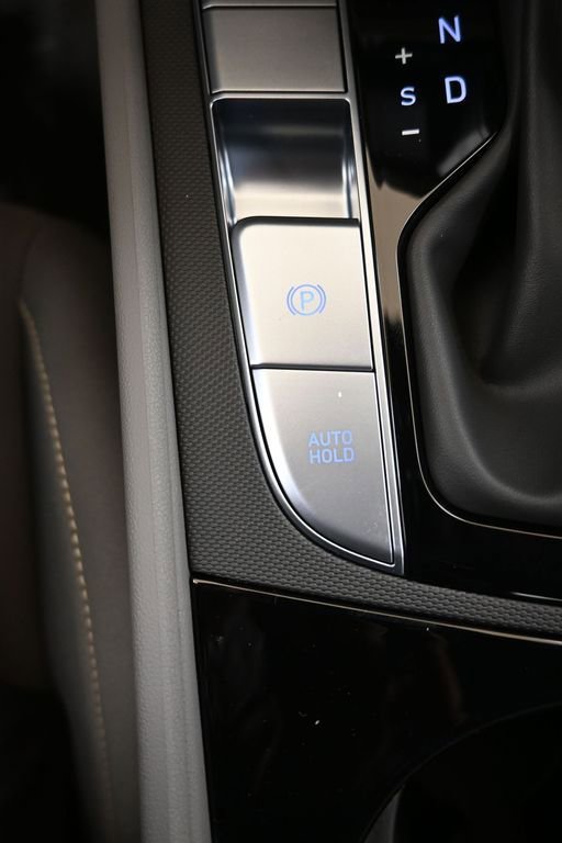 New 2026 Hyundai Elantra Sport image 36