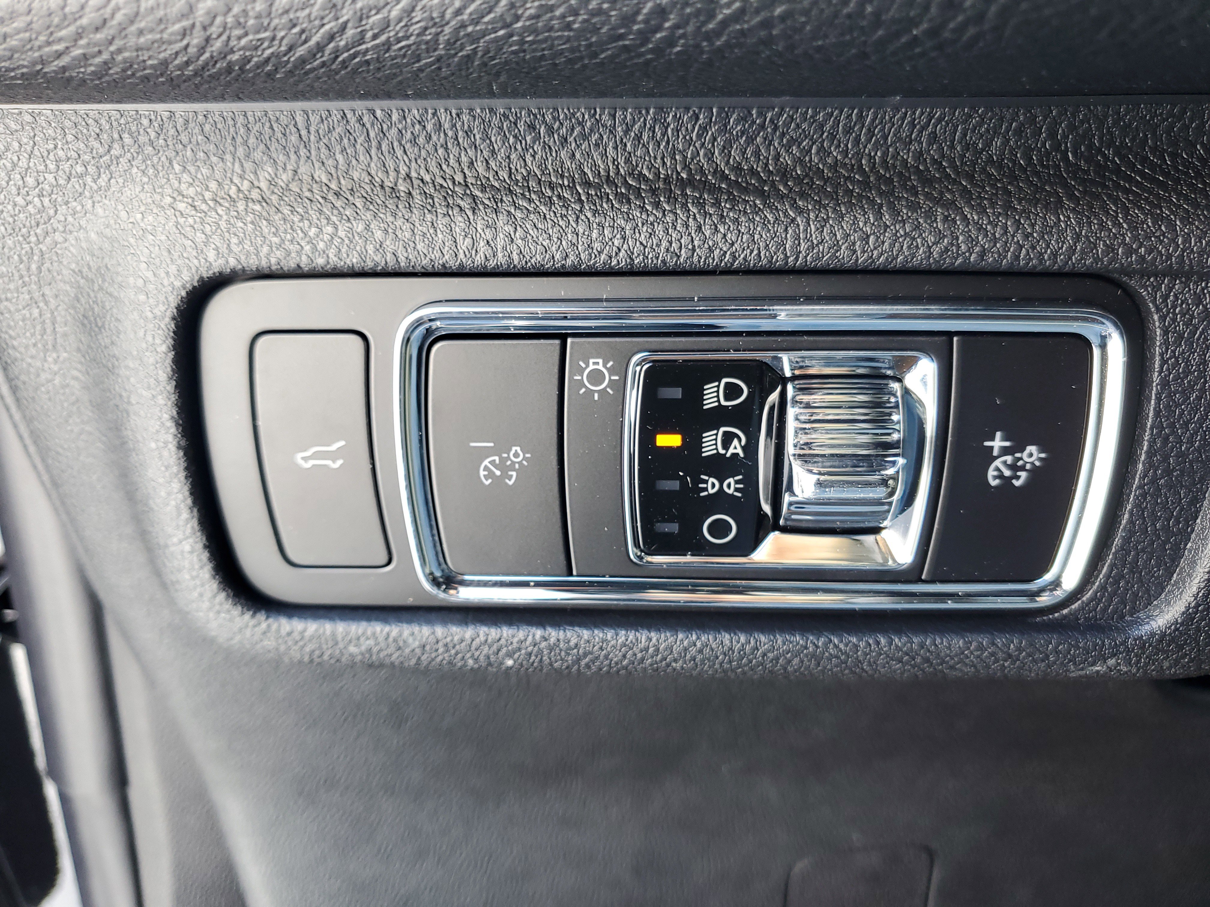 New 2026 Lincoln Corsair Premiere image 14