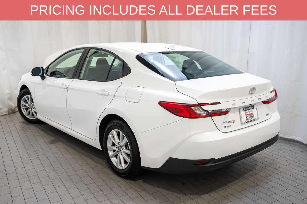 Certified 2025 Toyota Camry LE FWD image 3