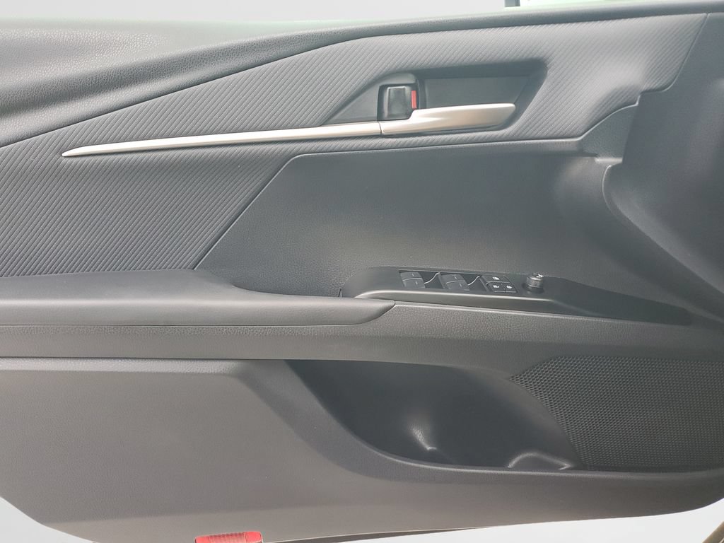 Certified 2026 Toyota Camry SE FWD image 18