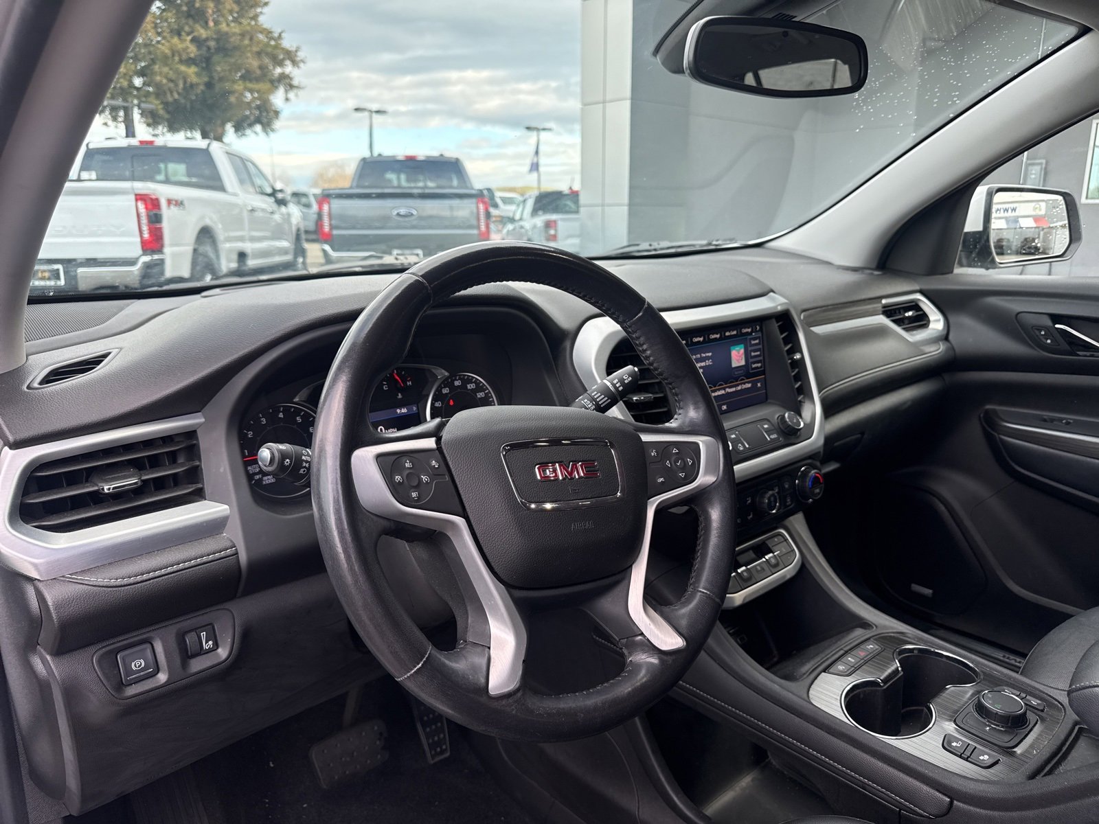 Used 2021 GMC Acadia SLT image 12