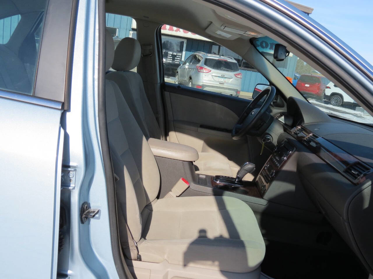 Used 2009 Ford Taurus SEL image 7