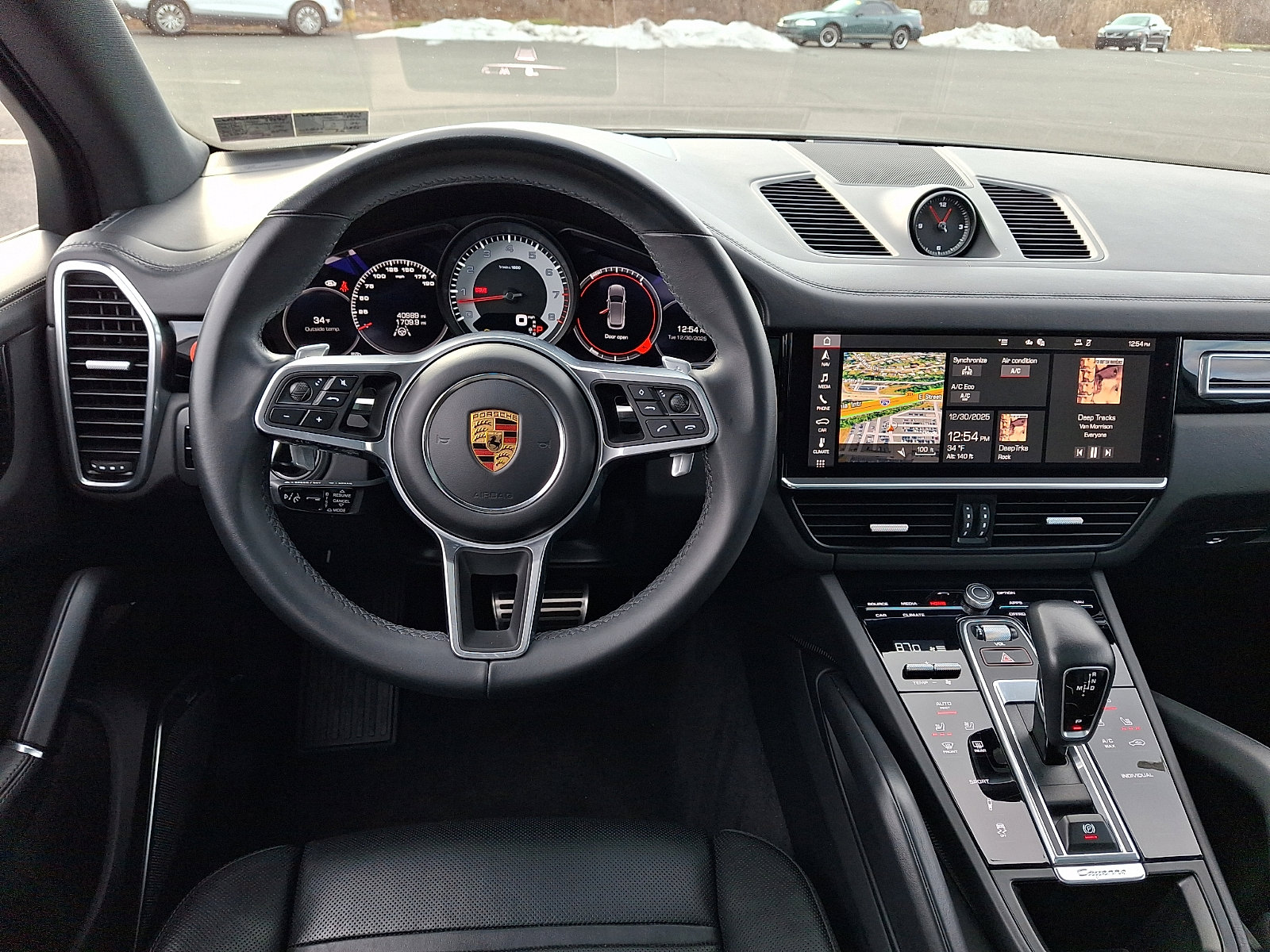 Used 2021 Porsche Cayenne S image 13