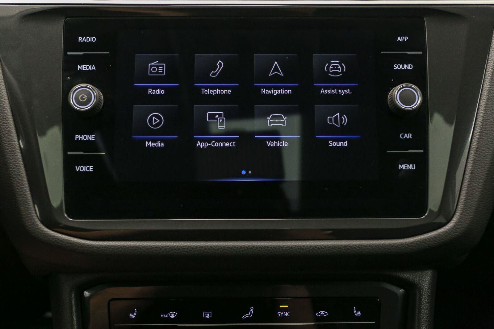 Certified 2024 Volkswagen Tiguan SE AWD/4WD image 28
