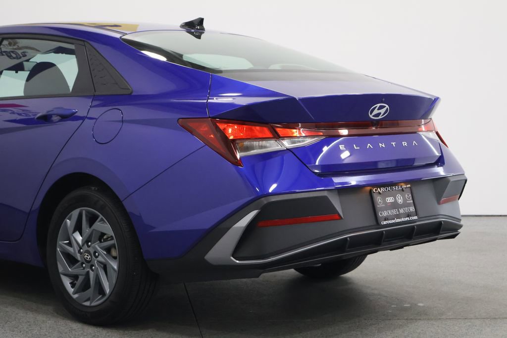 Used 2024 Hyundai Elantra SEL FWD image 10